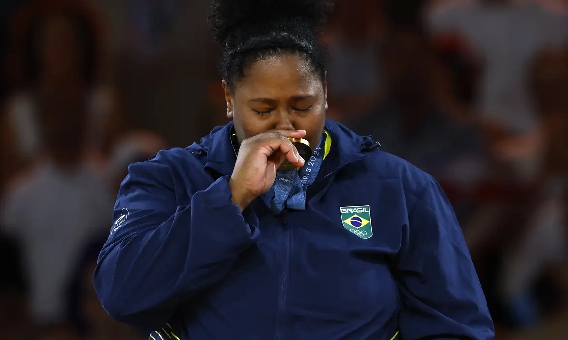 Natural de Peruíbe (SP), Beatriz Souza conquistou o primeiro ouro brasileiro nos Jogos Olímpicos de Paris - Reuters/Arlette Bashizi/Proibida reprodução