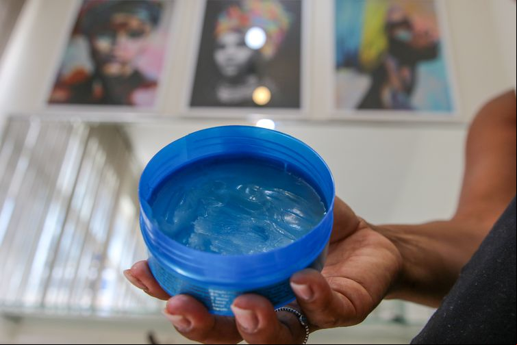 Pomadas capilares provocaram lesões oculares em várias regiões do país - Fabio Rodrigues-Pozzebom/ Agência Brasil
